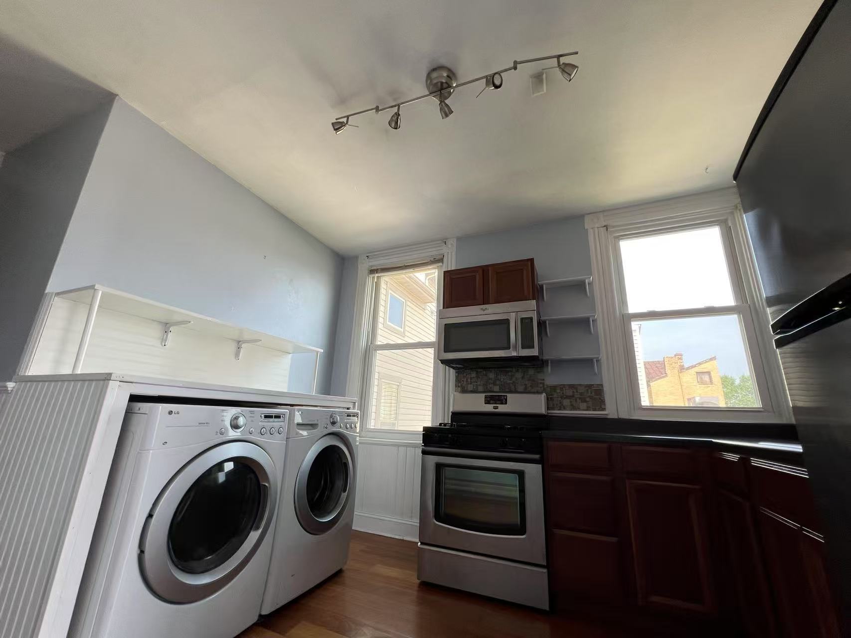 523 Suismon Street - 2